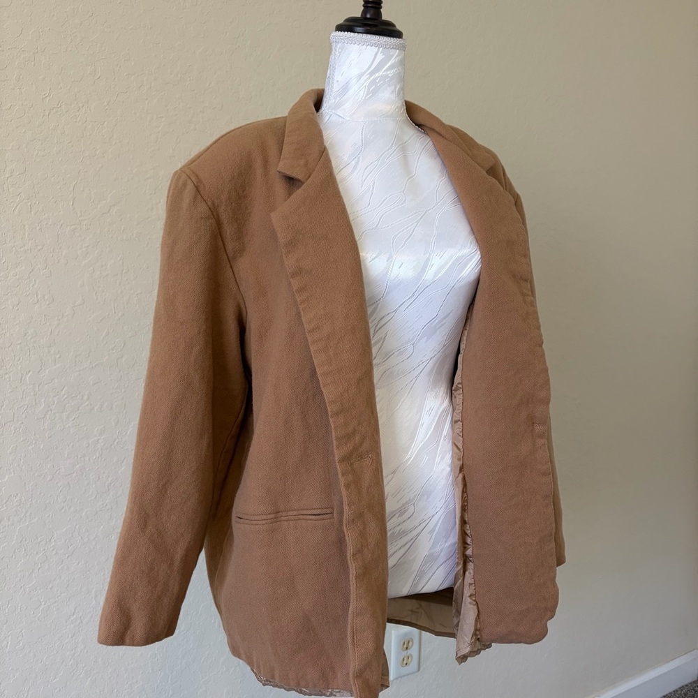 100% Wool Intriguing Threads Camel Color Flannel‎ Jacket Blazer Button Front XL